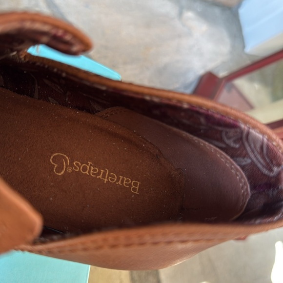 Baretraps Lidian ankle booties - Picture 7 of 9